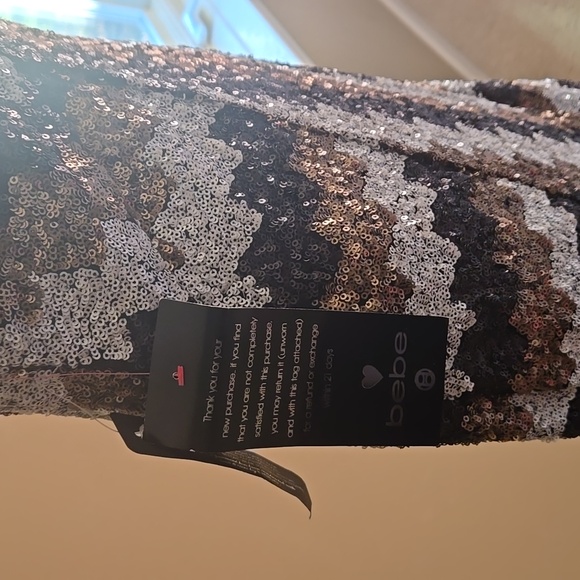 Bebe NWT wilderness sequined dress size XS Chevron Zigzag Pattern - Picture 4 of 9